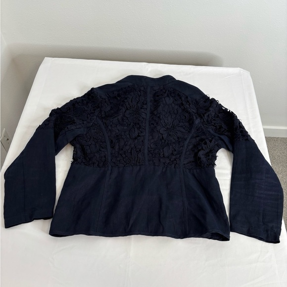 Chico's Navy Blue Linen Jacket Lace Detail size 2/large - Picture 6 of 7